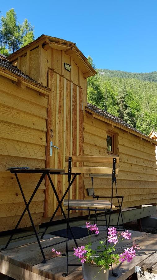 Le Noyer Du Baron Hotel Le Lauzet-Ubaye Екстериор снимка