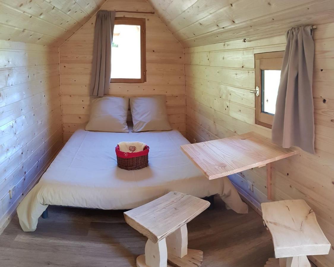 Le Noyer Du Baron Hotel Le Lauzet-Ubaye Екстериор снимка